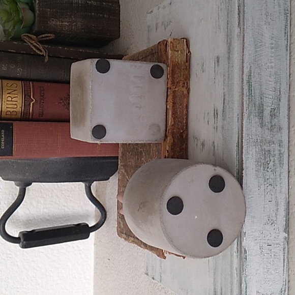 2 Small Fake Succulent Cactus potted plants - Picture 5 of 9